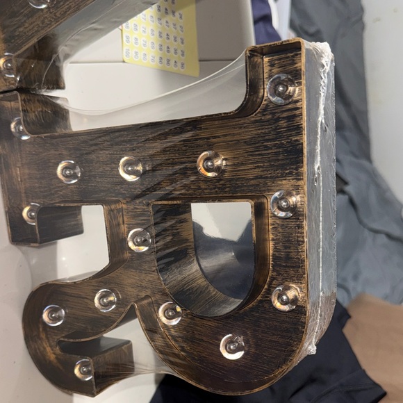 Illuminated Letter B Marquee Light - Picture 9 of 10